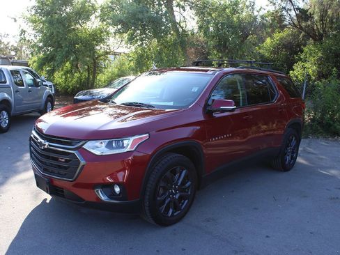 Used 2020 Chevrolet Traverse RS FWD image 4