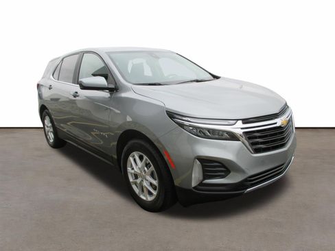 Used 2023 Chevrolet Equinox LT image 7