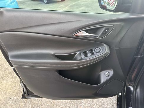 Certified 2023 Buick Encore GX Select w/ Sport Touring Package FWD image 18