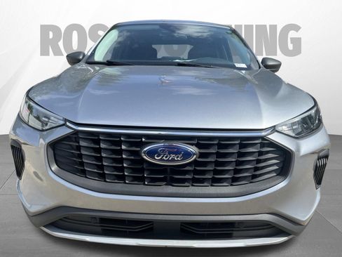 Used 2024 Ford Escape Active FWD image 2