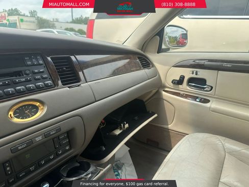 Used 1999 Lincoln Town Car Cartier RWD image 21