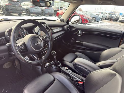 Used 2017 MINI Cooper S image 27