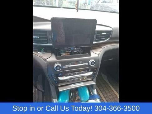 Used 2020 Ford Explorer Limited AWD/4WD image 10