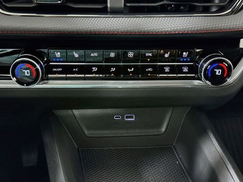 New 2026 Chevrolet Equinox RS w/ Convenience Package III FWD image 16