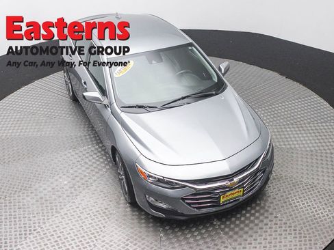 Used 2024 Chevrolet Malibu LT FWD image 3