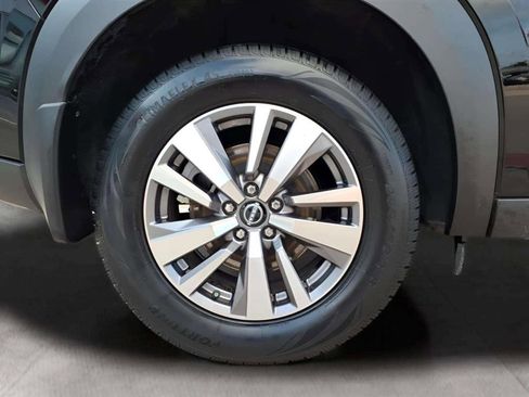 Used 2023 Nissan Pathfinder SL w/ Black Appearance Package image 19