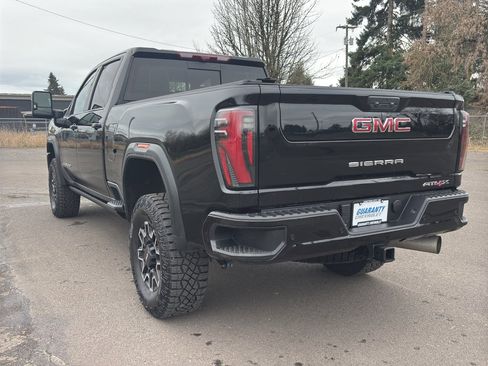Used 2025 GMC Sierra 2500 AT4X image 24