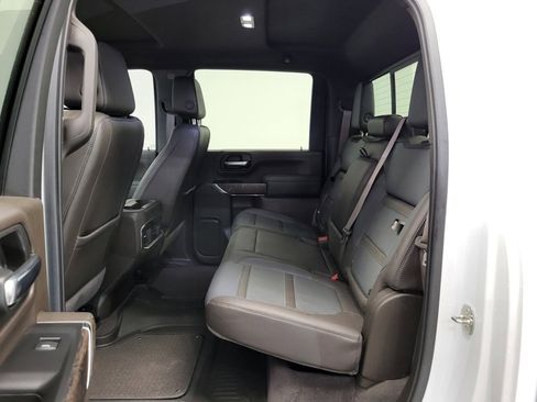 Used 2022 GMC Sierra 3500 Denali w/ Technology Package image 6