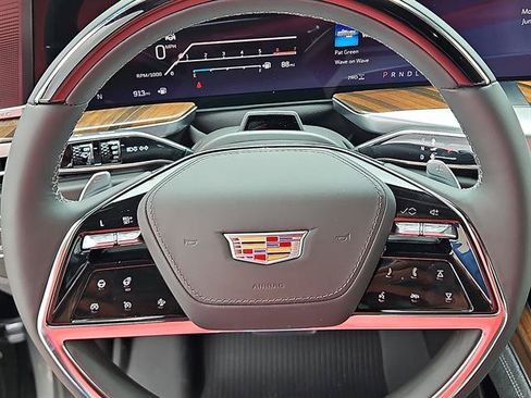Used 2026 Cadillac Escalade Platinum Sport w/ LPO, Floor Liner Package AWD/4WD image 15