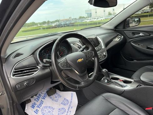 Used 2017 Chevrolet Malibu LT FWD image 45