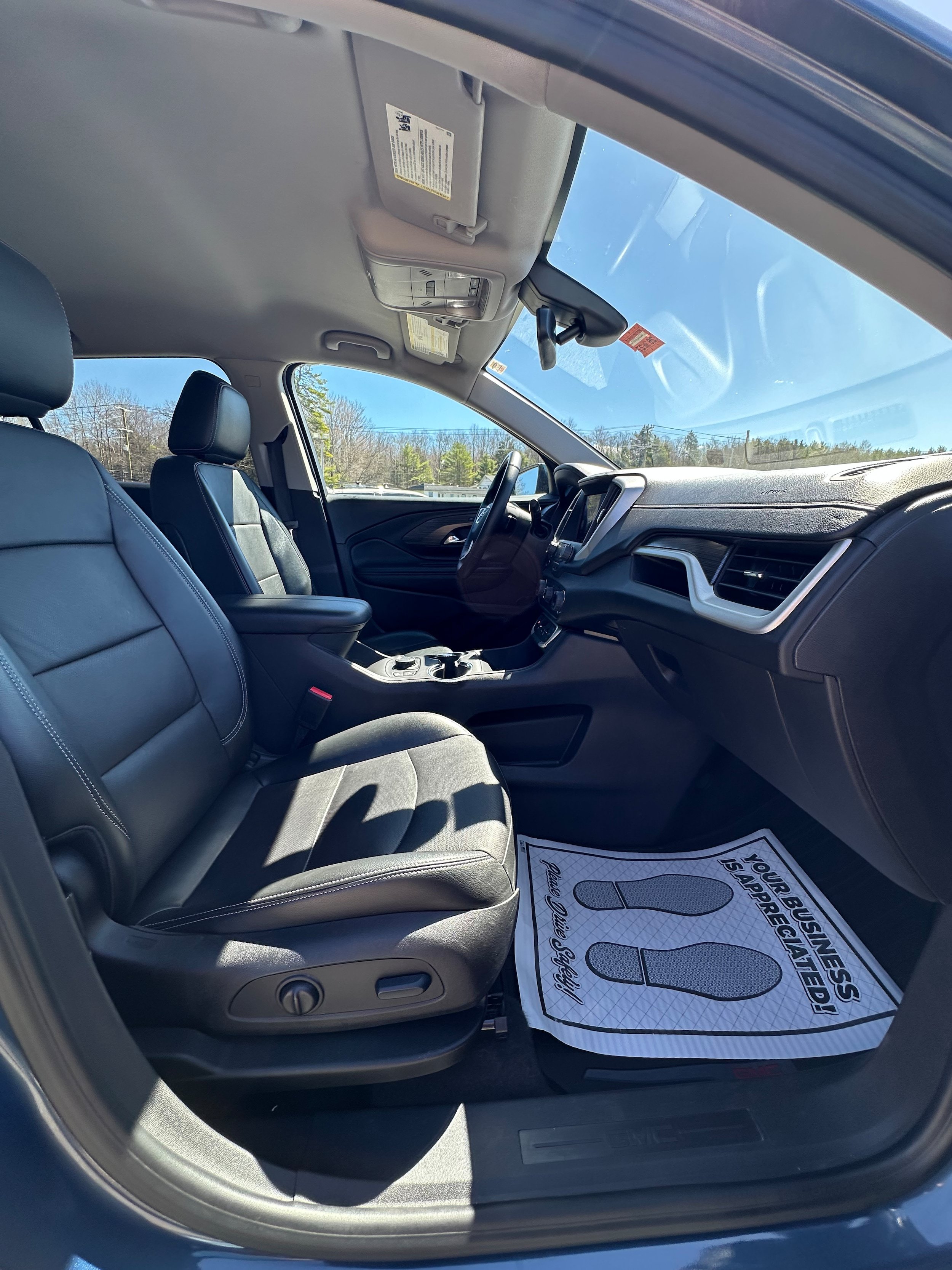 Used 2024 GMC Terrain SLT AWD/4WD image 22