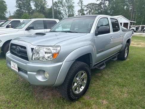 Used 2008 Toyota Tacoma PreRunner image 2