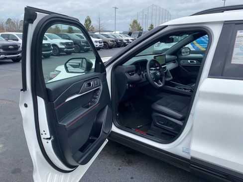 New 2025 Ford Explorer ST image 10