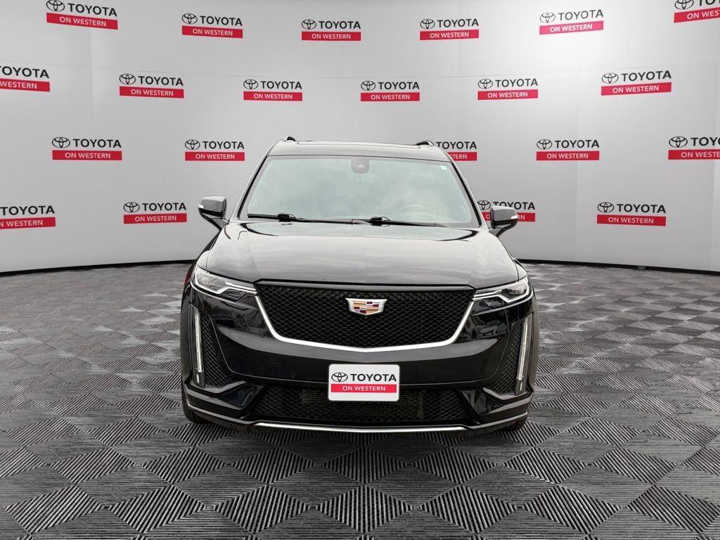 Used 2021 Cadillac XT6 Sport AWD/4WD image 2