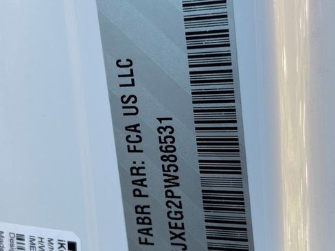 Used 2023 Jeep Wrangler Sahara w/ Cold Weather Group image 15