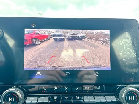 Certified 2023 Chevrolet Colorado Z71 w/ Z71 Convenience Package 2 image 40