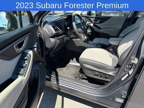Used 2023 Subaru Forester Premium AWD/4WD image 12
