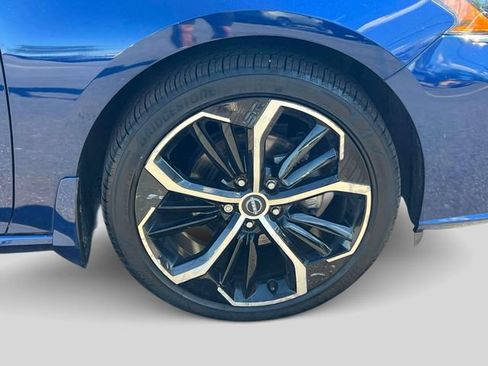Certified 2023 Nissan Altima 2.5 SR FWD image 11