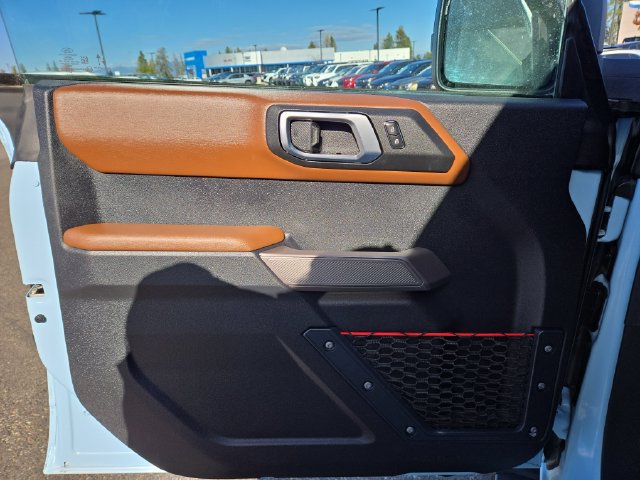 Used 2023 Ford Bronco Heritage Edition AWD/4WD image 15