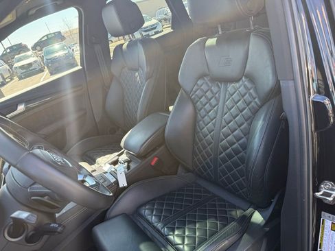 Used 2020 Audi SQ5 Prestige w/ Prestige Package image 8