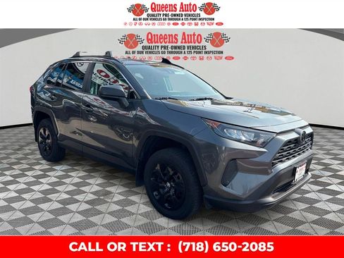 Used 2019 Toyota RAV4 LE w/ All Weather Liner Package AWD/4WD image 9
