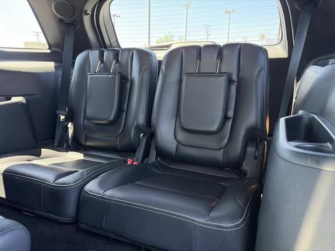 Used 2017 Ford Explorer Limited w/ Equipment Group 301A FWD image 20