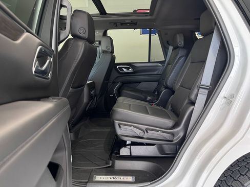 Certified 2023 Chevrolet Tahoe Z71 w/ Luxury Package AWD/4WD image 14