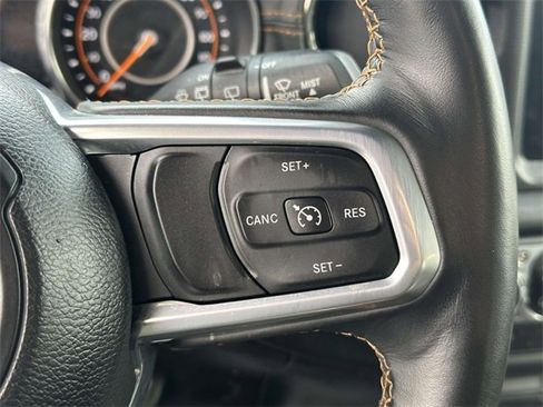 Certified 2020 Jeep Wrangler Unlimited Sahara image 33