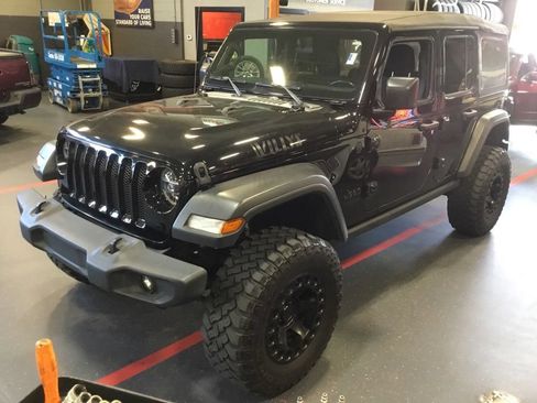 Used 2020 Jeep Wrangler Unlimited Sport AWD/4WD image 4