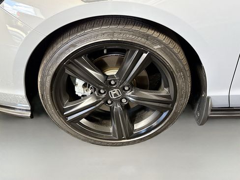 Used 2023 Honda Accord Sport image 38