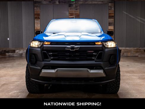 Used 2024 Chevrolet Colorado Trail Boss w/ Technology Package AWD/4WD image 4