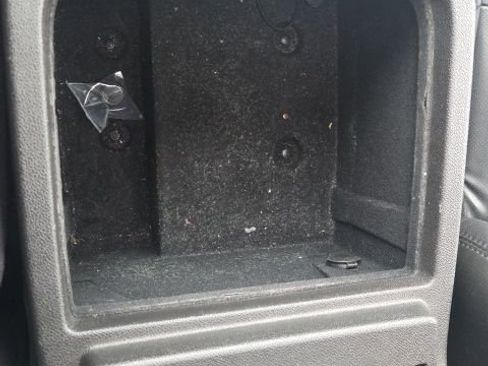 Used 2009 GMC Yukon Denali image 40