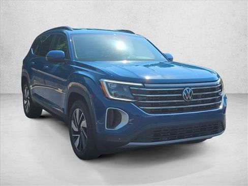 Used 2026 Volkswagen Atlas SE FWD image 3