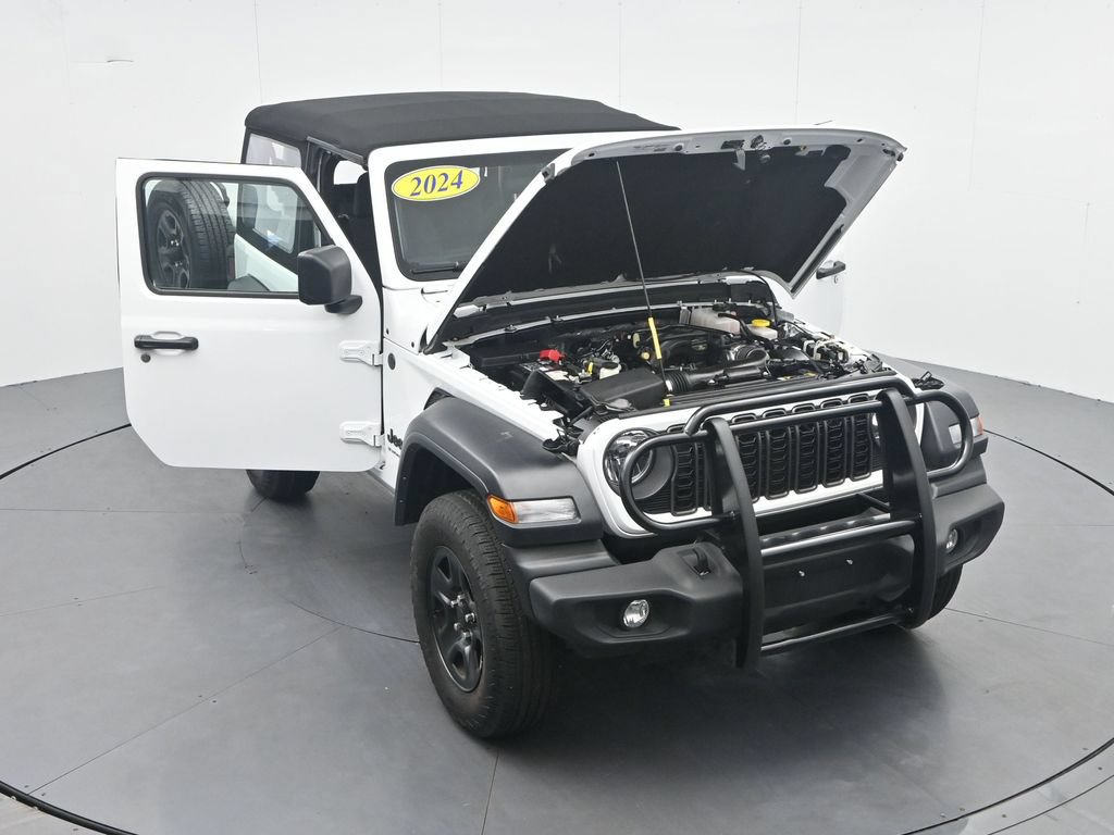 Used 2024 Jeep Wrangler Sport AWD/4WD image 43
