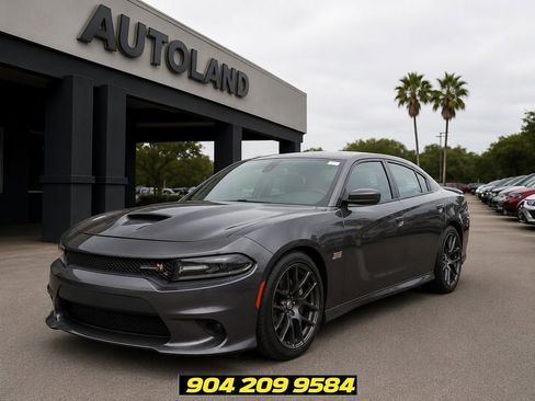 Used 2018 Dodge Charger R/T Scat Pack RWD image 1