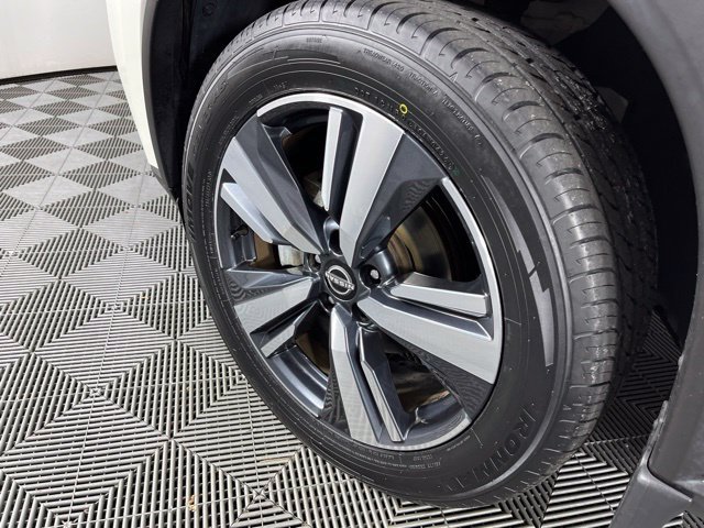 Used 2023 Nissan Rogue SL FWD image 14