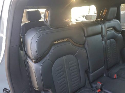 Used 2025 Rivian R1S Adventure image 6