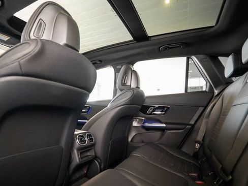 New 2026 Mercedes-Benz GLC 300 GLC 300 image 12