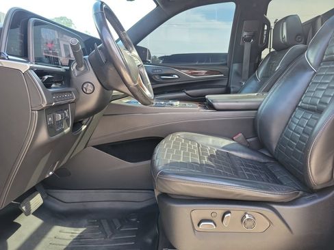 Used 2021 Cadillac Escalade ESV Sport Platinum w/ Heavy-Duty Trailer Package AWD/4WD image 23