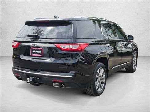 Used 2020 Chevrolet Traverse Premier w/ LPO, Blackout Package AWD/4WD image 5