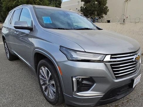 Used 2023 Chevrolet Traverse Premier w/ LPO, Floor Liner Package FWD image 2
