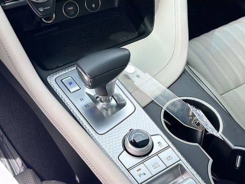 Used 2023 Genesis G70 2.0T w/ Sport Prestige Package RWD image 17