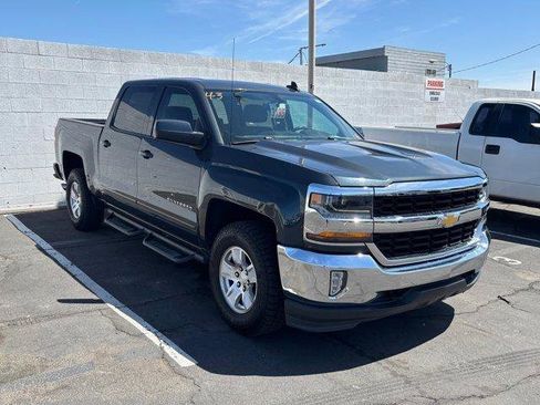Used 2018 Chevrolet Silverado 1500 LT w/ All Star Edition image 2
