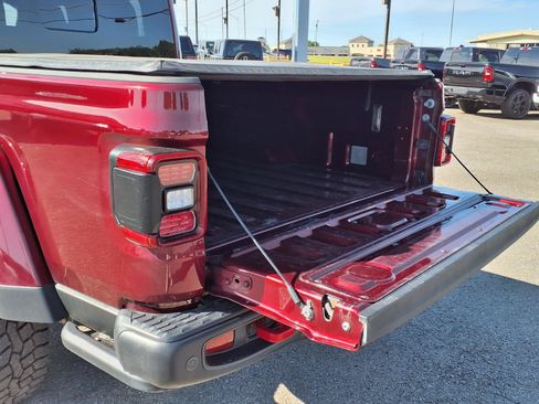 Used 2021 Jeep Gladiator Rubicon AWD/4WD image 20