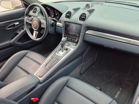 Certified 2022 Porsche 718 Cayman GTS RWD image 23