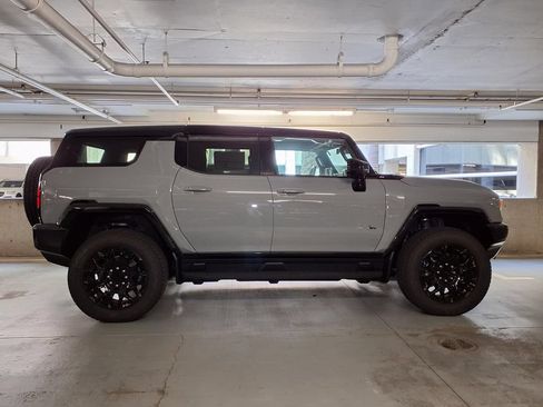 New 2026 GMC Hummer EV SUV AWD/4WD image 4