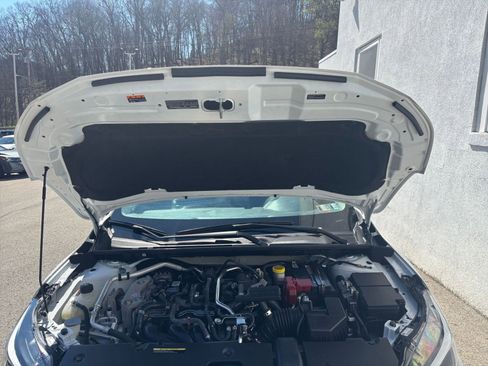 Used 2025 Nissan Sentra SV image 31