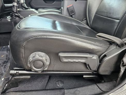 Used 2022 Jeep Gladiator Overland w/ Popular Equipment Package image 14