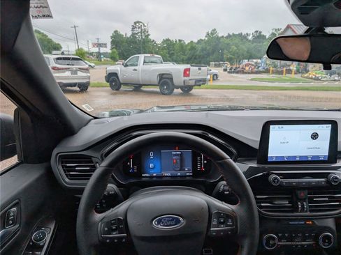 Used 2024 Ford Escape ST-Line AWD/4WD image 29