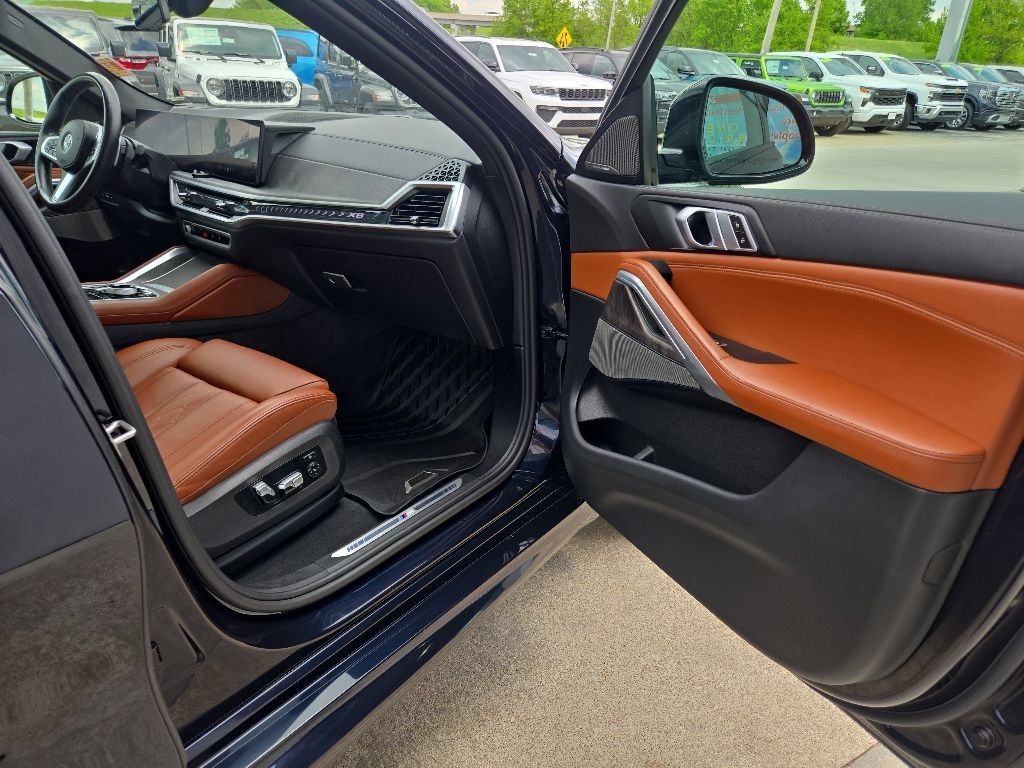 Used 2024 BMW X6 xDrive40i w/ Executive Package AWD/4WD image 81